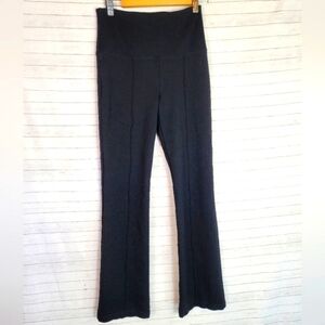 LYSSE FRONT CENTER SEAM FLARE BLACK PULL ON LEGGINGS, SZ SMALL